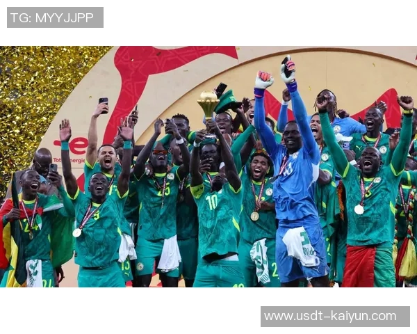 足球场上的搞笑瞬间集锦让你捧腹大笑的精彩视频合集