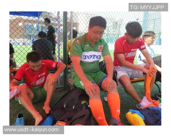 足球场老二意外走光引发热议网友热情讨论事件背后的尴尬与幽默